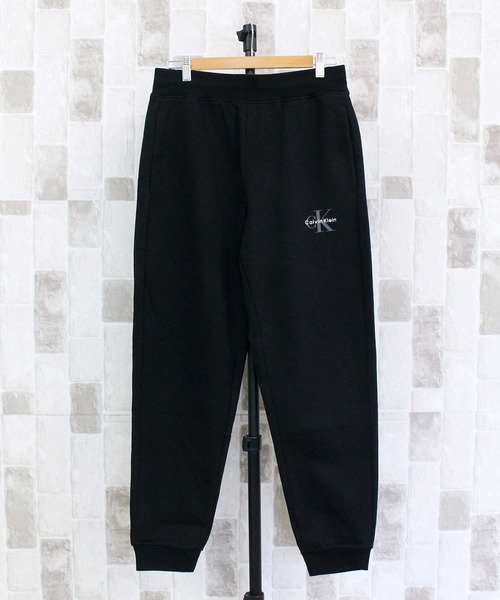 Calvin Klein（カルバン・クライン）の「CKJ モノグラムロゴ スウェット フリースジョガーパンツMONOLOGO FLEECE JOGGER（スウェットパンツ・メンズ・ブラック/グレー/ブラック系1/グレー系4・S/M/L/XL）」の15枚目の写真