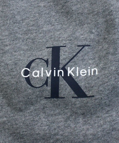 Calvin Klein（カルバン・クライン）の「CKJ モノグラムロゴ スウェット フリースジョガーパンツMONOLOGO FLEECE JOGGER（スウェットパンツ・メンズ・ブラック/グレー/ブラック系1/グレー系4・S/M/L/XL）」の20枚目の写真