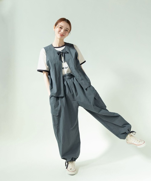 PAR ICI(パーリッシィ)の「ダンプグランジウォッシュ リボンベスト(ベスト・レディース・チャコールグレー/カーキ・FREE)」の21枚目の写真