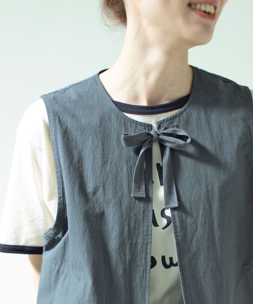 PAR ICI(パーリッシィ)の「ダンプグランジウォッシュ リボンベスト(ベスト・レディース・チャコールグレー/カーキ・FREE)」の18枚目の写真