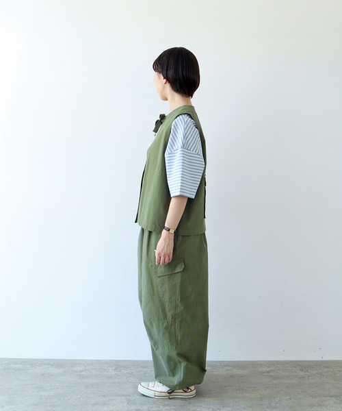 PAR ICI(パーリッシィ)の「ダンプグランジウォッシュ リボンベスト(ベスト・レディース・チャコールグレー/カーキ・FREE)」の5枚目の写真