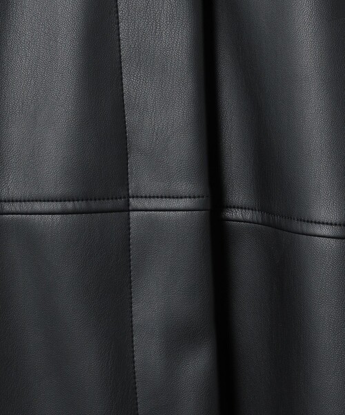 UNITED ARROWS(ユナイテッドアローズ)の「レザーライク ミドルコート(その他アウター・レディース・ブラック・38/36)」の15枚目の写真