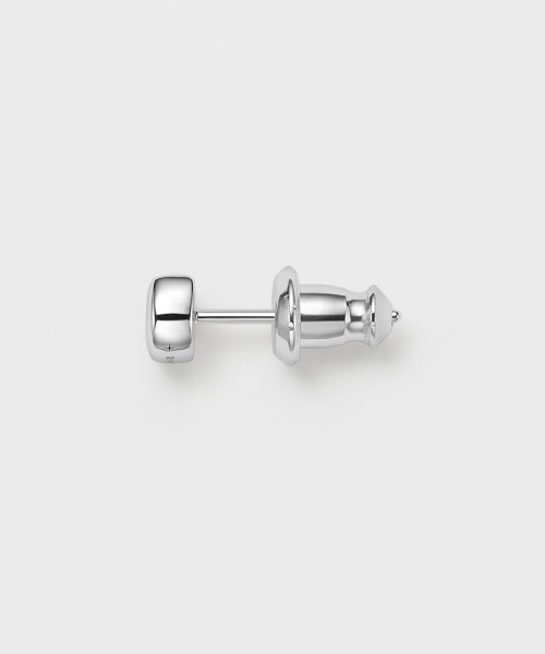 4℃ HOMME+（ヨンドシーオムプラス）の「【5月誕生石】シルバー エメラルド ピアス/片耳用（ピアス（片耳用）・メンズ・シルバー・FREE）」の2枚目の写真