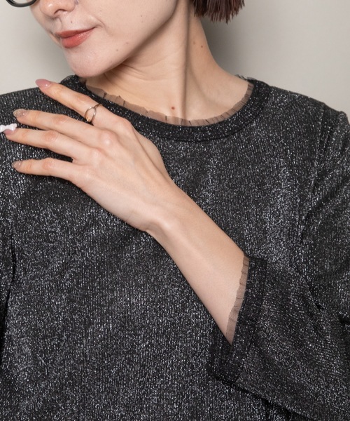 lodie(ロディ)の「プチフリル 七部袖ラメ クルーカットソー(Tシャツ/カットソー・レディース・ブラック/ベージュ/グレー・FREE)」の4枚目の写真