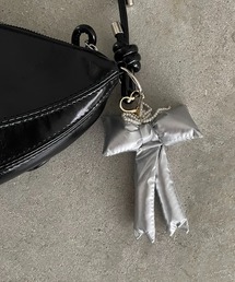 210nouve（トゥージュヌーブ）の「リボンチャーム（チャーム）」