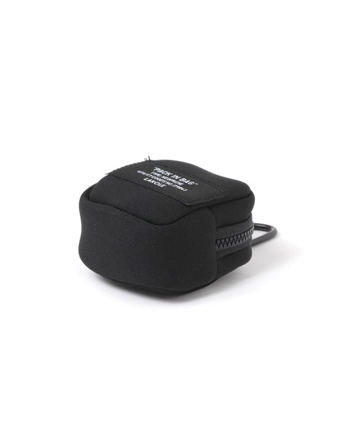 LAKOLE（ラコレ）の「ネオプレーンカラビナポーチ / 156554（ポーチ・レディース・ブラック/グレー・FREE）」の5枚目の写真