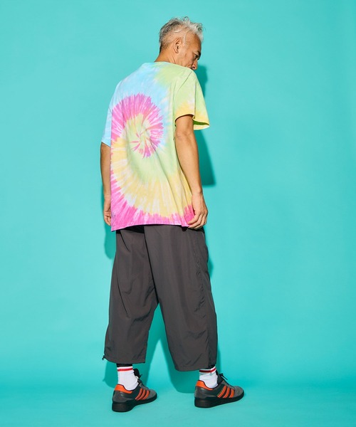 SAWINTO(ソイント)の「TIE DYE 【タイダイ】- TIE DYE TEE“SUN BLEACH SPIRAL”/タイダイ ティー "サン ブリーチ スパイラル”(Tシャツ/カットソー・メンズ・マルチ/サックスブルー・LARGE/MEDIUM/X-LARGE)」の6枚目の写真