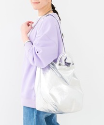 2WAYメタリック底マチワイド ワンショルダーバッグ