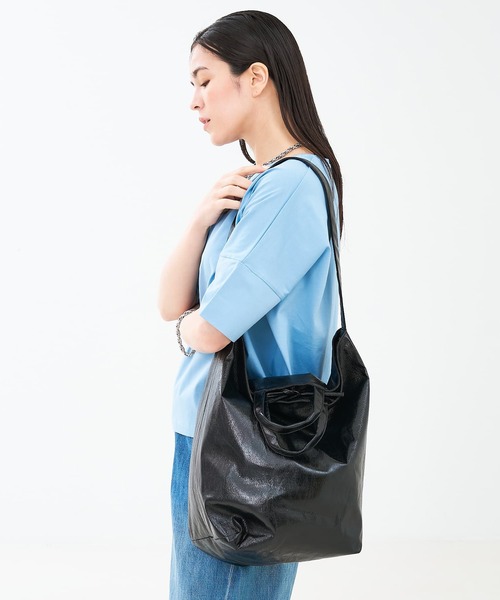 collex（コレックス）の「2WAYメタリック底マチワイド ワンショルダーバッグ（トートバッグ・レディース・ブラック/シルバー・フリー）」の7枚目の写真