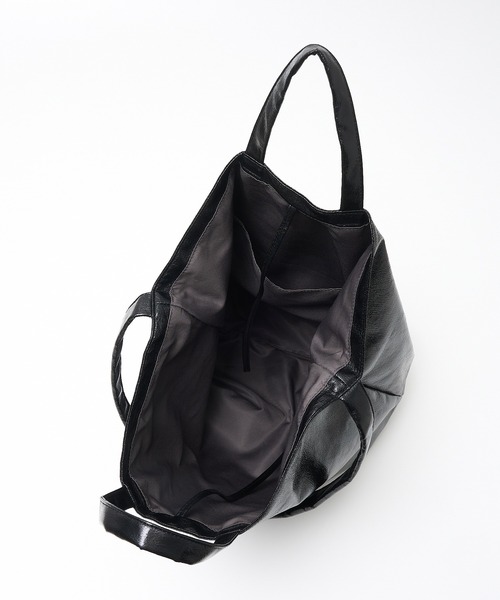 collex（コレックス）の「2WAYメタリック底マチワイド ワンショルダーバッグ（トートバッグ・レディース・ブラック/シルバー・フリー）」の18枚目の写真