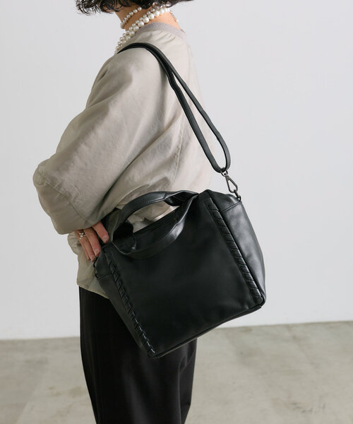 本革/2way/500mlペットボトルも入る》サイド編みボストンバッグ