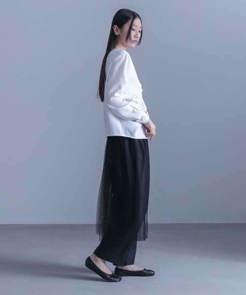 kOhAKU（コハク）の「ツイストブラウス（シャツ/ブラウス・レディース・ブルー/オフホワイト/ブラック・2/1）」の20枚目の写真
