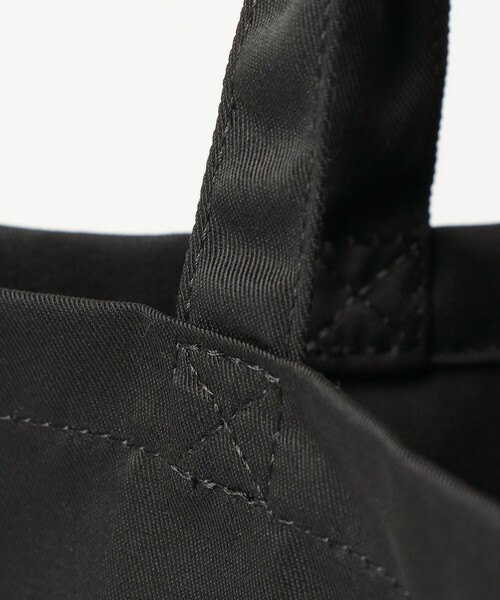 BEAMS HEART(ビームスハート)の「【ユニセックス】B-HEARTロゴ トートバッグ(トートバッグ・メンズ・ブラック/ブルー・ONE SIZE)」の5枚目の写真