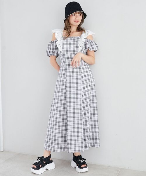 MAJESTIC LEGON(マジェスティックレゴン)の「肩レースフリルワンピース(ワンピース・レディース・アイボリー/ホワイト系その他2/ブラック・X-SMALL/SMALL/MEDIUM)」の7枚目の写真