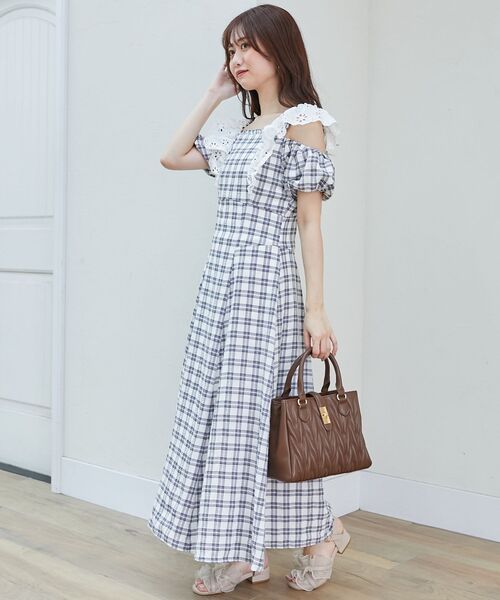 MAJESTIC LEGON(マジェスティックレゴン)の「肩レースフリルワンピース(ワンピース・レディース・アイボリー/ホワイト系その他2/ブラック・X-SMALL/SMALL/MEDIUM)」の15枚目の写真