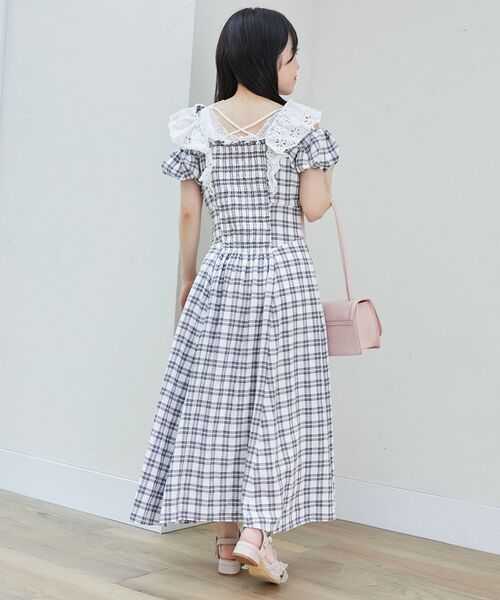MAJESTIC LEGON(マジェスティックレゴン)の「肩レースフリルワンピース(ワンピース・レディース・アイボリー/ホワイト系その他2/ブラック・X-SMALL/SMALL/MEDIUM)」の19枚目の写真
