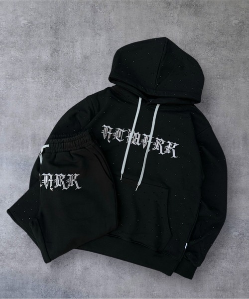 ATMARK（アットマーク）の「《2サイズ展開　/　UNISEX　》ATMARK オールドイングリッシュロゴ 総柄 ラインストーン スウェットパンツ（スウェットパンツ・メンズ・ブラック×ブルー/ブラック×ピンク/ブラック×グレー・MEDIUM/LARGE）」の15枚目の写真