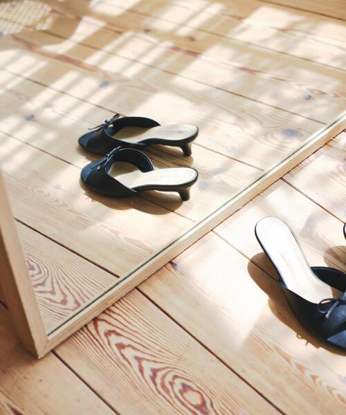 RODE SKO(ロデスコ)の「『MADE IN JAPAN』リボンミュール(サンダル・レディース・ベージュ/ブラック・36/38/37)」の15枚目の写真