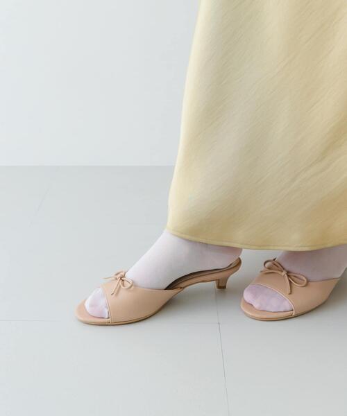 RODE SKO(ロデスコ)の「『MADE IN JAPAN』リボンミュール(サンダル・レディース・ベージュ/ブラック・36/38/37)」の21枚目の写真