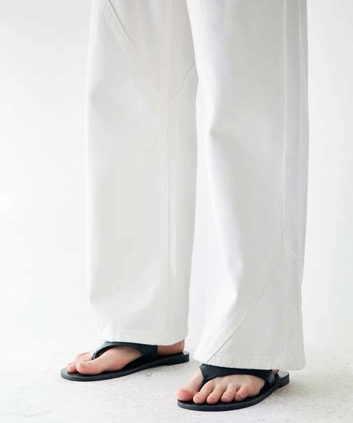 DECADE CLASSIC(ディケイド クラシック)の「【DECADE CLASSIC】ワイドレッグデニムパンツ(デニムパンツ・レディース・ホワイト・SMALL/MEDIUM/LARGE/X-LARGE/XX-LARGE/X-SMALL)」の5枚目の写真