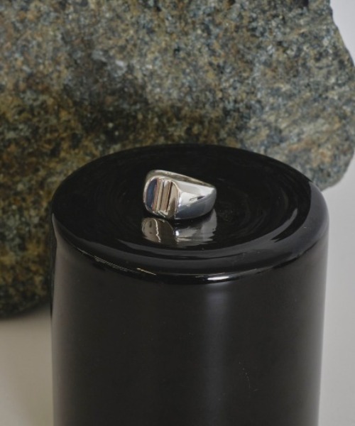 TODAYFUL(トゥデイフル)の「Seal Ring(リング・レディース・シルバー/ゴールド・#5/#9)」の1枚目の写真