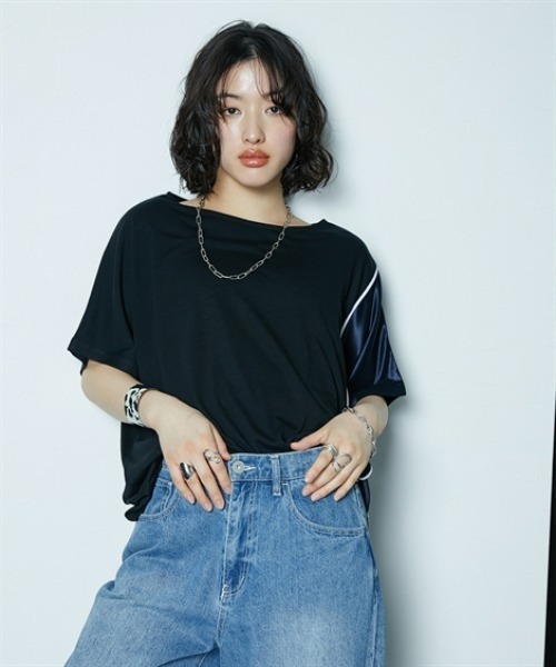 Soiunique（スワユニーク）の「サイド配色切替ゆったりサイズ半袖Tシャツ ［Soiunique］（Tシャツ/カットソー・レディース・ブラック×カーキ/ブラック×ブルー/ブラウン系・M/L/LL）」の6枚目の写真