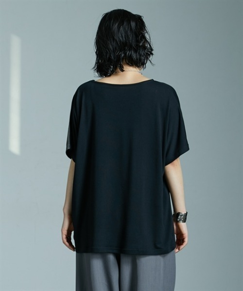 Soiunique（スワユニーク）の「サイド配色切替ゆったりサイズ半袖Tシャツ ［Soiunique］（Tシャツ/カットソー・レディース・ブラック×カーキ/ブラック×ブルー/ブラウン系・M/L/LL）」の19枚目の写真