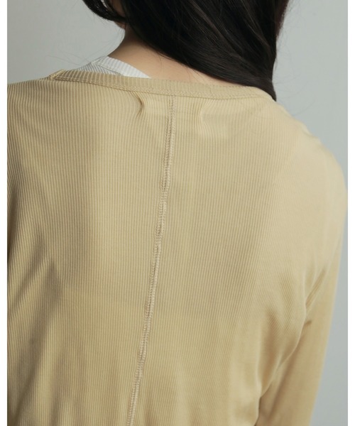 anuke（アンヌーク）の「Layered Sheer Long T-shirts（Tシャツ/カットソー・レディース・イエロー/ネイビー・FREE）」の7枚目の写真