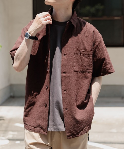 ITEMS URBANRESEARCH(アイテムズ アーバンリサーチ)の「『セットアップ対応』天然素材リネンコットンレギュラーカラー半袖シャツ(シャツ/ブラウス・メンズ・アイボリー/チャコールグレー/オレンジ系その他/ブラウン・MEDIUM/LARGE/X-LARGE)」の3枚目の写真