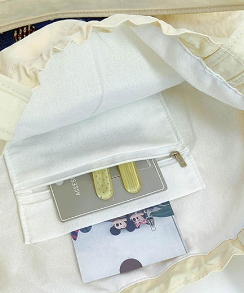 DIAVEL（ディアベル）の「【防水トートバッグ】選べるシャギーワッペントートバッグ（トートバッグ・レディース・グリーン/アイボリー/ブラウン/ブルー・FREE）」の15枚目の写真