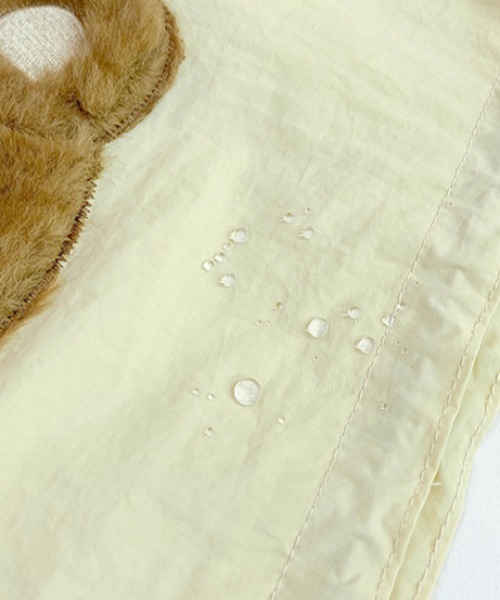 DIAVEL（ディアベル）の「【防水トートバッグ】選べるシャギーワッペントートバッグ（トートバッグ・レディース・グリーン/アイボリー/ブラウン/ブルー・FREE）」の14枚目の写真