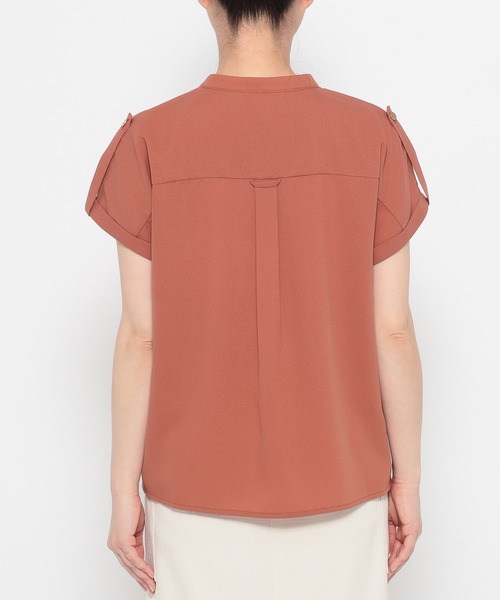 Andemiu（アンデミュウ）の「キンボタンサファリシャツ494312（シャツ/ブラウス・レディース・オフホワイト/ブラック/テラコッタ/ブラウン/チャコールグレー/ダークグリーン・FREE）」の15枚目の写真