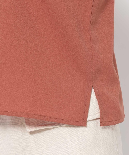 Andemiu（アンデミュウ）の「キンボタンサファリシャツ494312（シャツ/ブラウス・レディース・オフホワイト/ブラック/テラコッタ/ブラウン/チャコールグレー/ダークグリーン・FREE）」の12枚目の写真