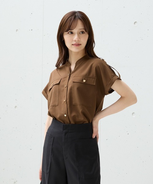 Andemiu（アンデミュウ）の「キンボタンサファリシャツ494312（シャツ/ブラウス・レディース・オフホワイト/ブラック/テラコッタ/ブラウン/チャコールグレー/ダークグリーン/ブルー系その他6・FREE）」の10枚目の写真