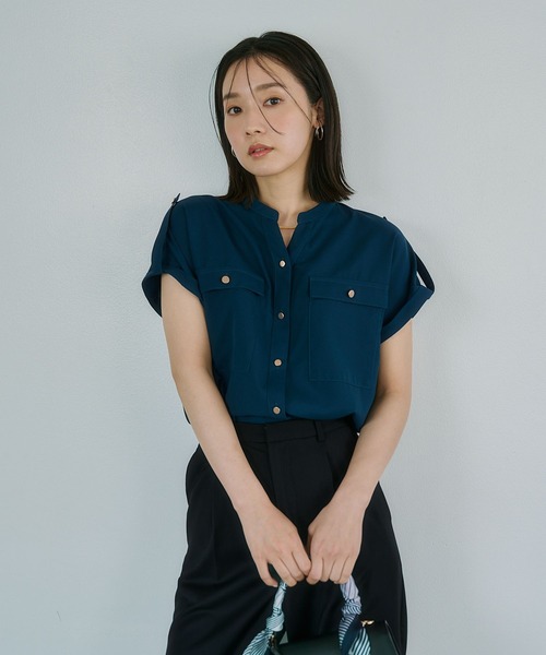 Andemiu(アンデミュウ)の「キンボタンサファリシャツ494312(シャツ/ブラウス・レディース・オフホワイト/ブラック/テラコッタ/ブラウン/チャコールグレー/ダークグリーン/ブルー系その他6・FREE)」の12枚目の写真