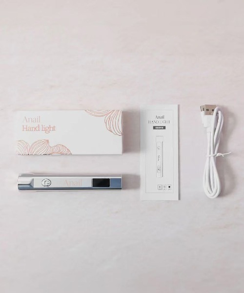 Anail（エーネイル）の「【Hand light】　コンパクトLEDライト 便利なタイマー付き（ネイル用品/ネイルケア・レディース・シルバー・FREE）」の2枚目の写真
