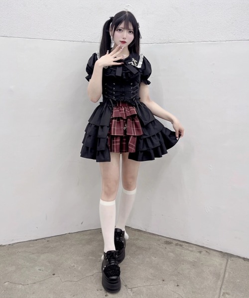 Jamie エーエヌケー（ジェイミーエーエヌケー）の「クロスモチーフティアードスカパン（スカート・レディース・ブラック/A・M）」の12枚目の写真