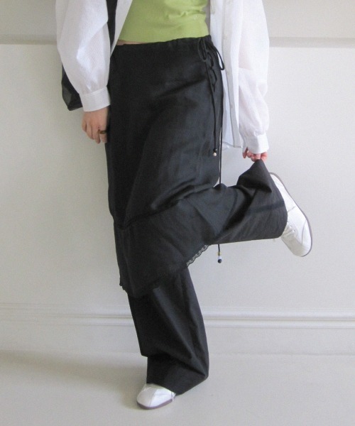 clor(クロル)の「BEADS SHEER MIDI SKIRT(スカート・レディース・ホワイト/ピンク/ブラック・ONE SIZE)」の1枚目の写真