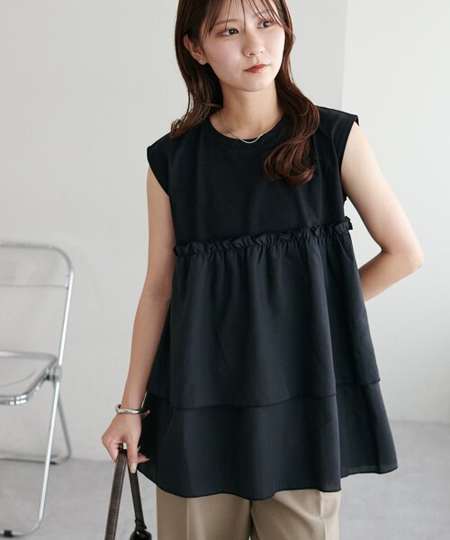 DISCOAT(ディスコート)の「【新色追加!/WEB限定】2段フリルドッキングトップス(Tシャツ/カットソー・レディース・ブラウン/ホワイト/ブラック・MEDIUM)」の1枚目の写真