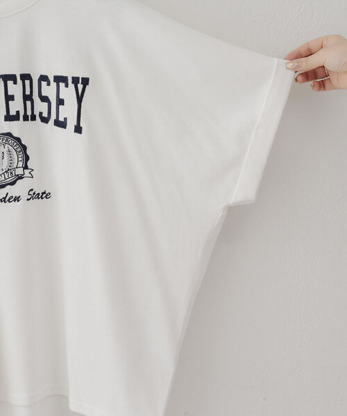 NAO（ナオ）の「【NAO】後ギャザードルマンTシャツ（Tシャツ/カットソー・レディース・アイボリー/スミクロ/ボルドー・FREE）」の6枚目の写真