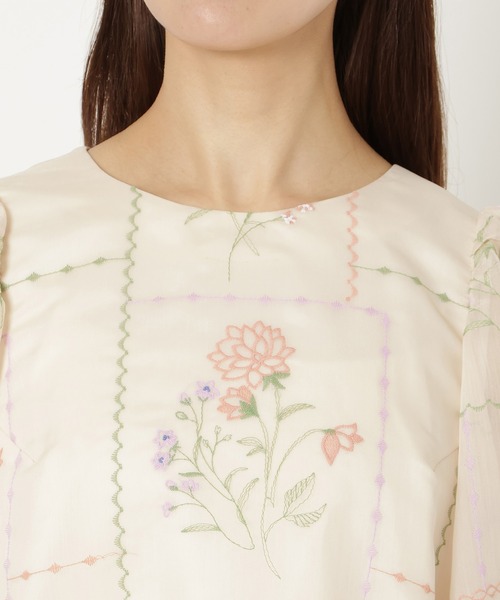 Rose Tiara(ローズティアラ)の「【セットアップ対応】パネル刺繍風ブラウス(シャツ/ブラウス・レディース・ブラック/ベージュ・38/42/46)」の8枚目の写真