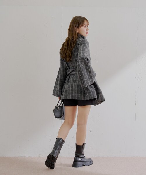 Chico(チコ)の「【WEB限定/REVIVAL】ファー取り外しケープコート(その他アウター・レディース・グレイッシュベージュ/チャコールグレー/グレー/アイボリー・FREE)」の5枚目の写真