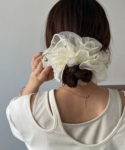 CAPRICIEUX LE'MAGE（カプリシューレマージュ）の「〈GOLDY/ゴールディ〉オーガンジーシルバードットシュシュ（シュシュ・レディース・ブルー/ホワイト/ブラウン/ピンク・FREE）」の6枚目の写真