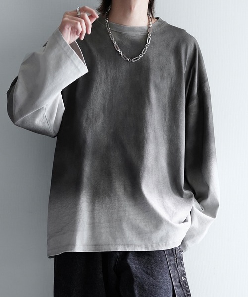 cussil（クシル）の「【cussil/クシル】フェードグラデーションガーメントダイ長袖Tシャツ(ロンT)（Tシャツ/カットソー・メンズ・ブラック系/ブルー系/ブラウン系/グレー系・S/M/L）」の2枚目の写真