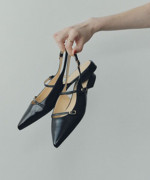 YECCA VECCA(イェッカヴェッカ)の「バックストラップメリージェーンパンプス(パンプス・レディース・ゴールド/ベージュ/ブラック・M/L)」の17枚目の写真