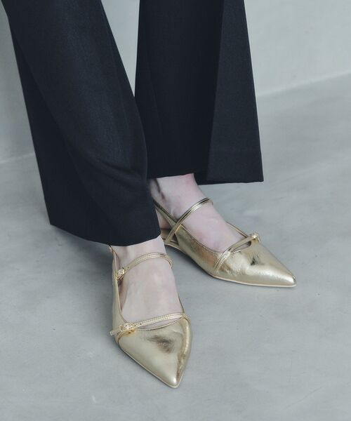 YECCA VECCA(イェッカヴェッカ)の「バックストラップメリージェーンパンプス(パンプス・レディース・ゴールド/ベージュ/ブラック・M/L)」の21枚目の写真