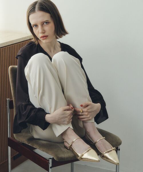 YECCA VECCA(イェッカヴェッカ)の「バックストラップメリージェーンパンプス(パンプス・レディース・ゴールド/ベージュ/ブラック・M/L)」の16枚目の写真