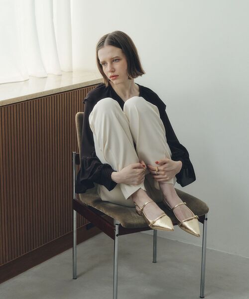 YECCA VECCA(イェッカヴェッカ)の「バックストラップメリージェーンパンプス(パンプス・レディース・ゴールド/ベージュ/ブラック・M/L)」の11枚目の写真