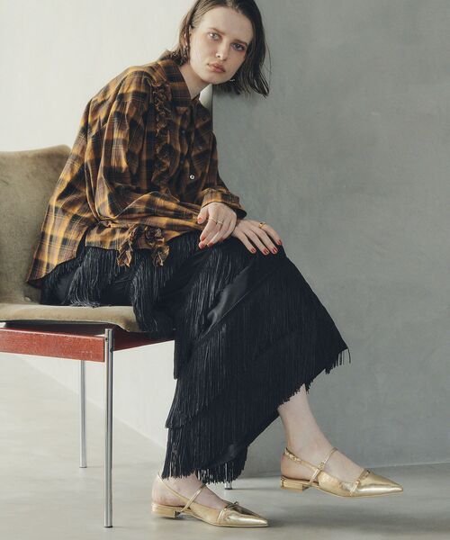 YECCA VECCA(イェッカヴェッカ)の「バックストラップメリージェーンパンプス(パンプス・レディース・ゴールド/ベージュ/ブラック・M/L)」の7枚目の写真