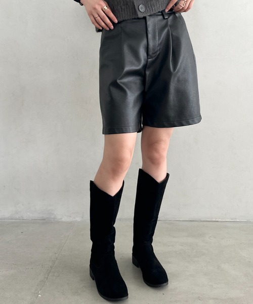 MYMOOD.（マイムード）の「スウェード風ローヒールロングブーツ（ブーツ・レディース・ベージュ/ブラック・23.5cm/24.5cm）」の7枚目の写真